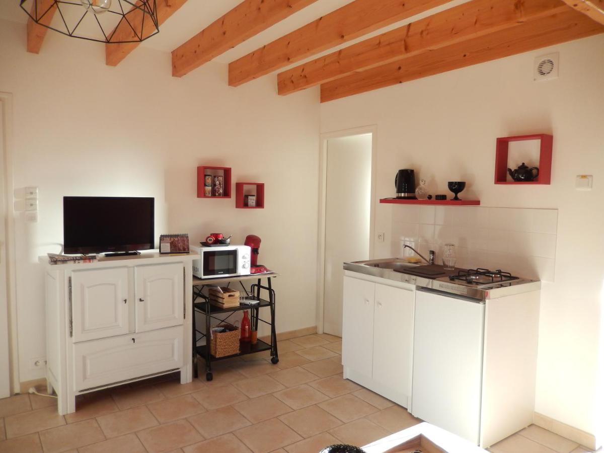 Studio Appart' Les Jards Bressuire Exterior foto